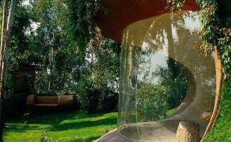 A HOUSE IN